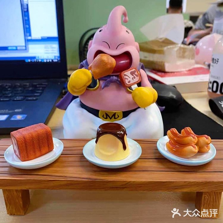 又发现一个男友爱惨了的模型聚集地 买了个超能吃的布欧