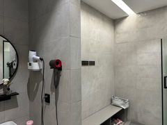 -INLANG饮浪室内冲浪(苏河湾万象天地店)
