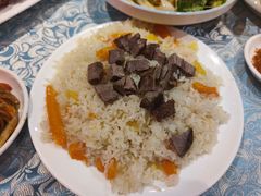 精品手抓饭-巴扎美食·新疆菜·西域歌舞表演餐厅(新疆大厦店)