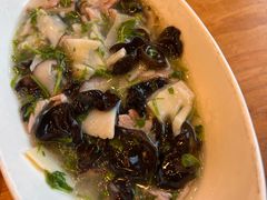 -侬佳蒸菜馆(听潮店)