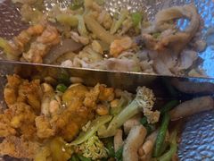 -小鱼小牛·鱼牛干锅·脆鱼火锅(世欧广场店)