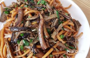 Eel Stir-Fried Noodles