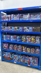 -逝水玩具折扣店