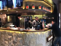 -呷哺呷哺(普陀乐购真北店)