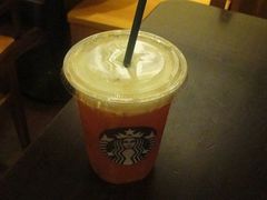 -星巴克(西藏路店)