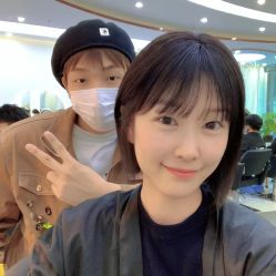 -MOVAN  HAIR莫凡匠人发型屋