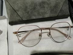 -爱视眸Eyeblling眼镜·依视路·蔡司镜片折扣店(百联南方商城购物中心)