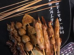 -何师烧烤·香辣蟹·川菜·30年老品牌(太古里旗舰店)