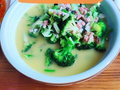 上汤西兰花-尚岛私房菜(西方巷店)
