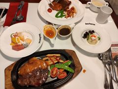 -爱丽丝牛排西餐厅(光谷步行街店)