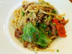 乌冬炒面-玛格萝妮比萨屋(四平店)