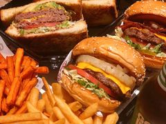 -The Habit Burger Grill 哈比特汉堡(复兴soho店)