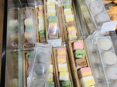 慕斯白玉卷-欧式面包坊(青岛万象城店)