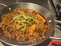 炸酱拉面-富乐满韩国正宗炸鸡韩国料理(虹泉路店)