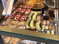-PARIS BAGUETTE巴黎贝甜(周浦万达店)