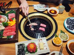 -炼火烤肉店
