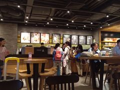 大堂-星巴克(杭州嘉里中心4F店)