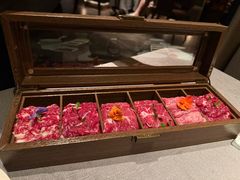 -左庭右院鲜牛肉火锅黑金店(陆家嘴中心店)