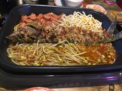 -川渝窈妹纸包鱼·齐齐哈尔烤肉