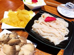 -佬土鹅肠火锅(扬中步行街店)