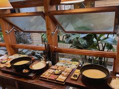 -银米·云南传统过桥米线(双廊黑金冠店)