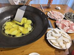 -贵州烙锅(兆丰弄店)