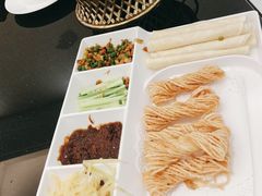 -香山湖家家宴(中山陵店)