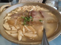 -披云山庄