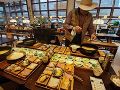 -银米·云南传统过桥米线(双廊黑金冠店)
