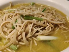 鸡汁嫩笋尖-呷湘厨·鱼汤捞饭·剁椒鱼头·湘菜(国家会展中心店)