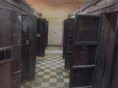 -吐斯廉屠杀博物馆