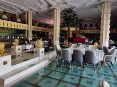 -碧中海汤泉汗蒸酒店