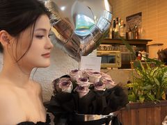 -Mark&Mars Restaurant
