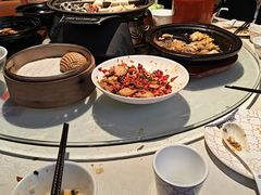 -阿瓦山寨·湘菜现炒·剁椒鱼头王(咸阳总店)