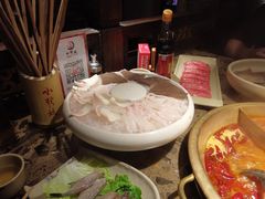 桃园三结义-小龙坎火锅(好世界店)