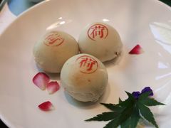 黑松露鲜肉月饼-荷风细雨·中国茶宴(世纪大道店)