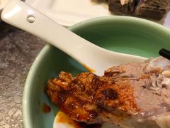 手抓羊肉半斤-贯贯吉·清真餐厅(浙江中路店)