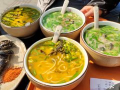 -什家婆乌鸡米线(阳光街店)