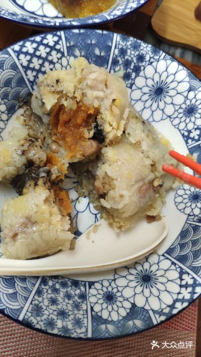 粽氏清源(大南路店)招牌蛋黄咸肉粽图片