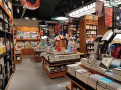 -西西弗书店&矢量咖啡(凯德晶萃广场店)