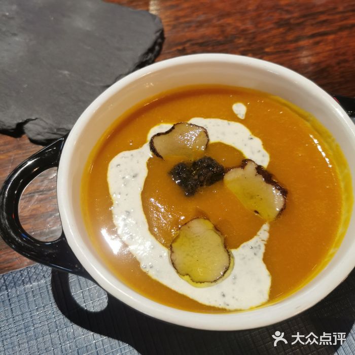 Ponte 意大利餐厅松露南瓜汤图片