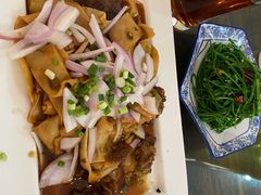 -壹阁胡羊焖饼(特色小吃街店)