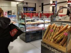 面包甜点陈列柜-味多美(江桥万达店)