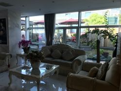 -裕月馨月子中心(滨江店)