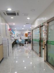 -苗医生专业祛痘·皮肤管理