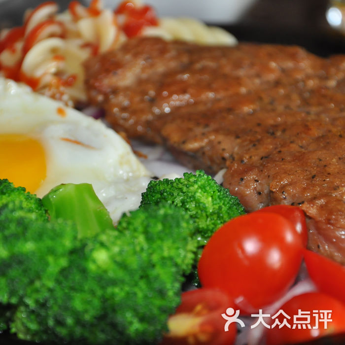 巴里岛咖啡招牌菜 芥末牛排图片-北京咖啡厅-大众点评网