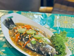 青柠蒸鱼-Parichart Restaurant
