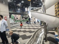 -MINI MARS 脚下的城市乐园·餐饮·派对(静安江宁店)