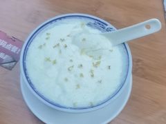 -周大娘牛乳(旧寨古村总店)