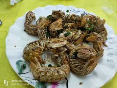 椒盐濑尿虾-顺品美食店•现捞海鲜(海陵岛店)